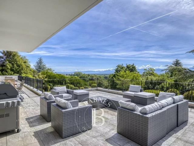 Maison 12 pièces 449 m²