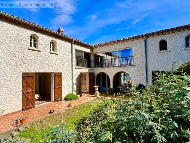 Maison 12 pièces 450 m²