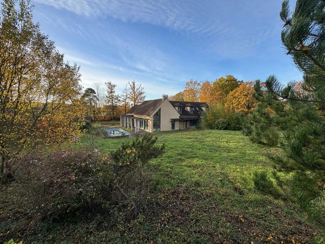 Maison 12 pièces 450 m²