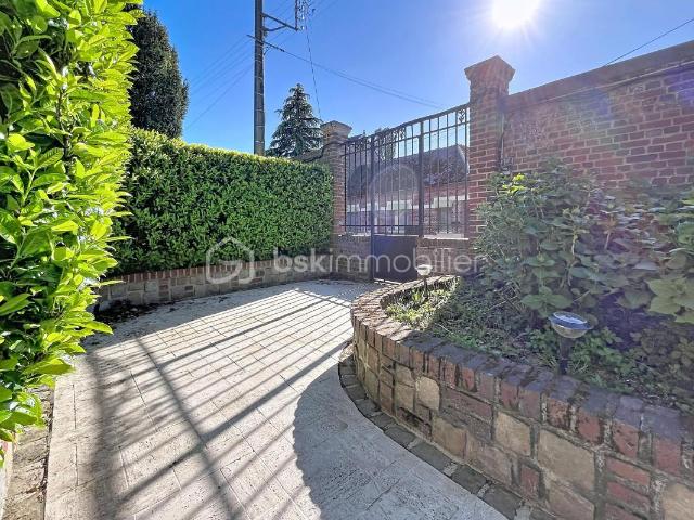 Maison 12 pièces 457 m²