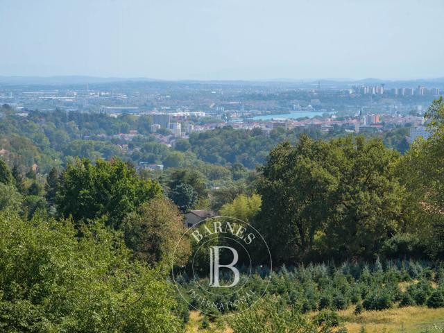 Maison 12 pièces 455 m²