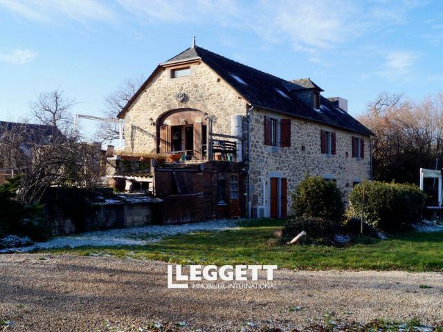 Maison 12 pièces 463 m²