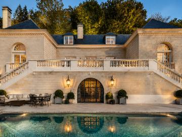 Maison 12 pièces 467 m²