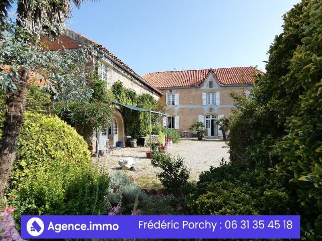 Maison 12 pièces 468 m²