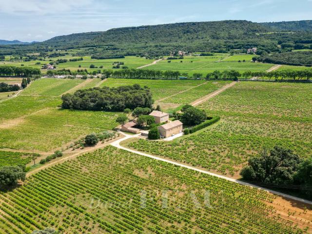 Maison 12 pièces 470 m²