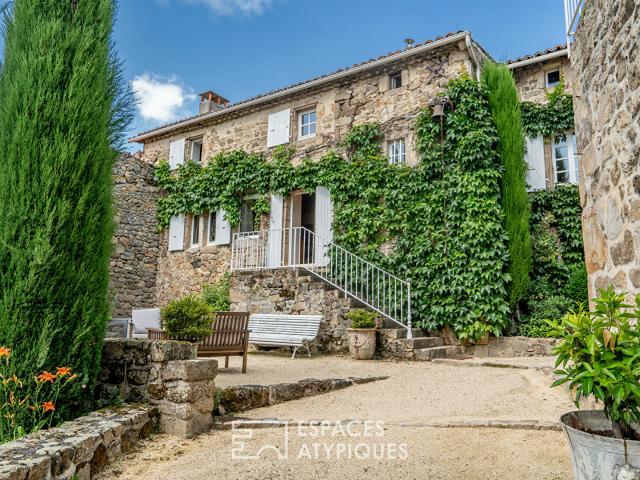 Maison 12 pièces 472 m²