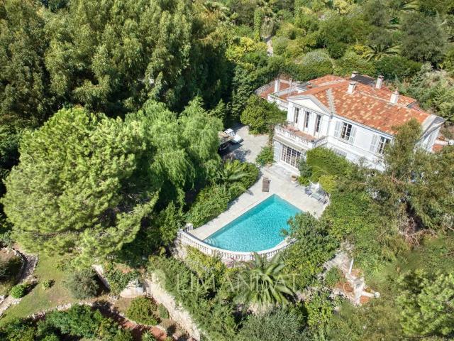 Maison 12 pièces 462 m²