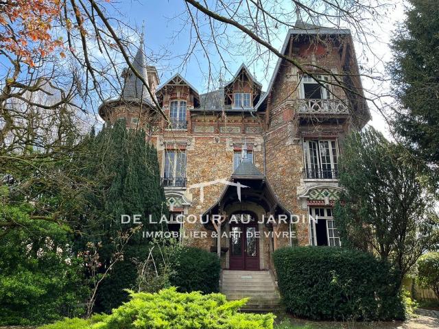 Maison 12 pièces 491 m²