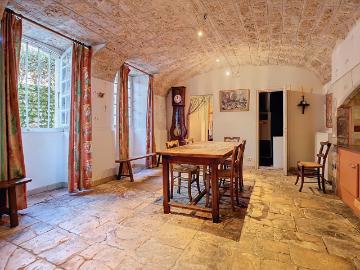 Maison 12 pièces 403 m²