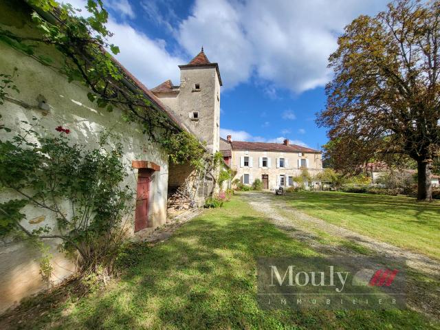 Maison 12 pièces 400 m²