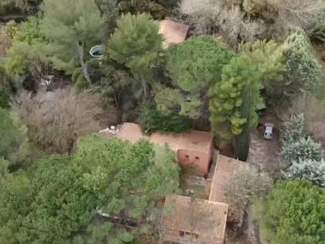 Maison 12 pièces 400 m²
