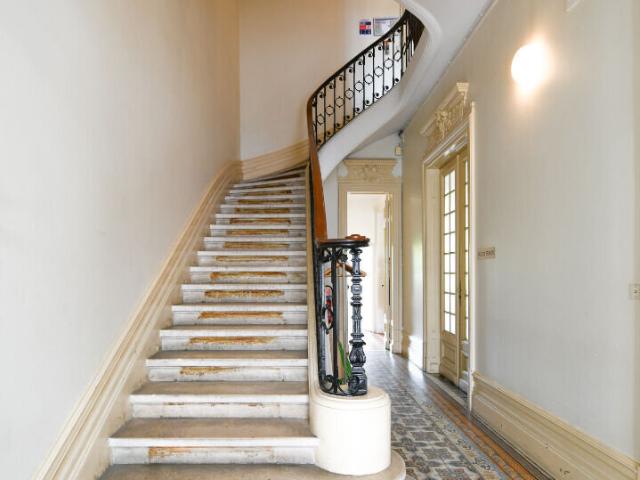 Maison 12 pièces 400 m²