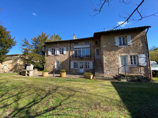 Maison 12 pièces 413 m²