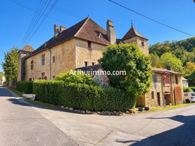 Maison 12 pièces 414 m²