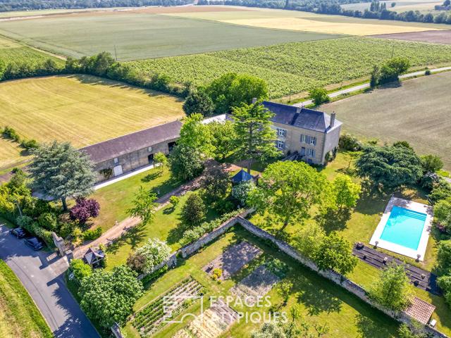 Maison 12 pièces 415 m²