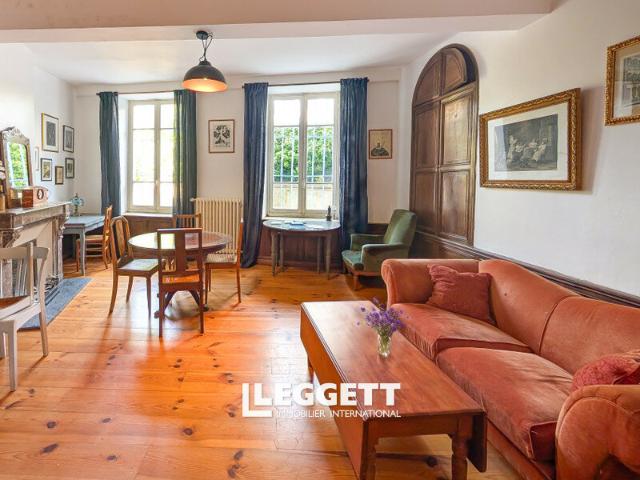 Maison 12 pièces 418 m²