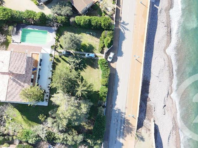 Maison 12 pièces 420 m²