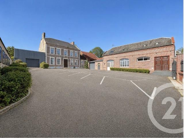 Maison 12 pièces 422 m²