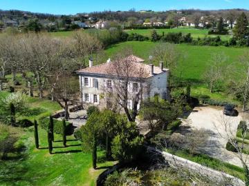 Maison 12 pièces 425 m²