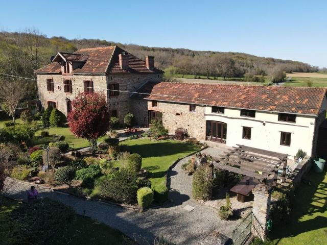 Maison 12 pièces 425 m²