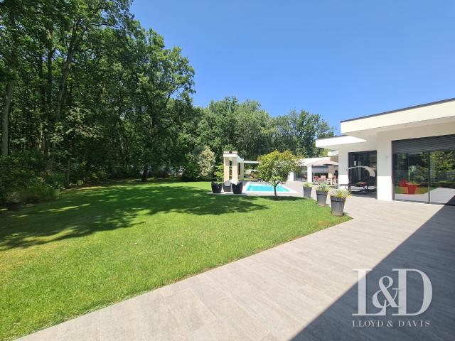 Maison 12 pièces 433 m²