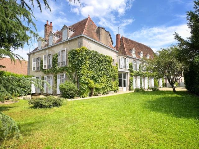 Maison 12 pièces 430 m²