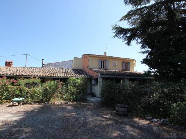 Maison 12 pièces 540 m²