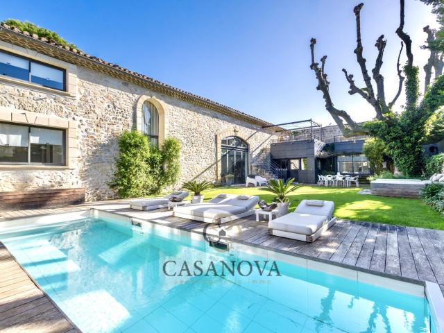 Maison 12 pièces 551 m²