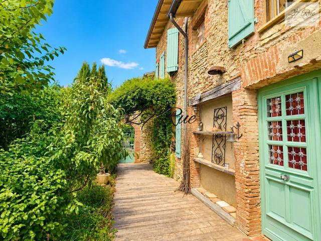 Maison 12 pièces 580 m²