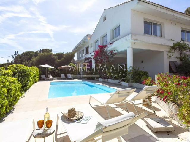 Maison 12 pièces 515 m²