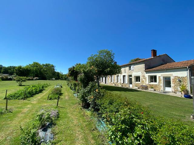 Maison 12 pièces 534 m²