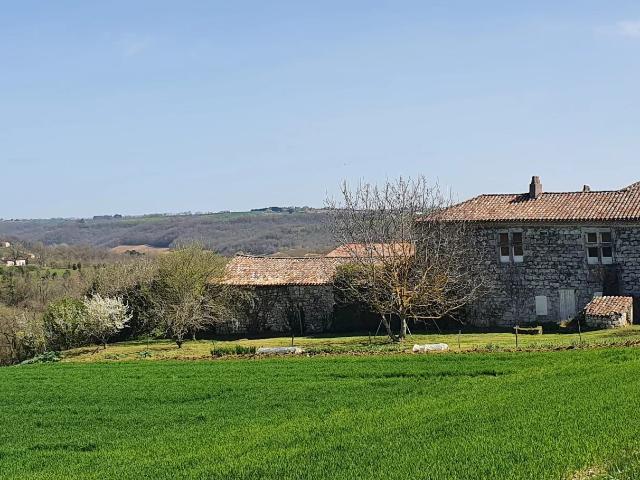 Maison 12 pièces 600 m²