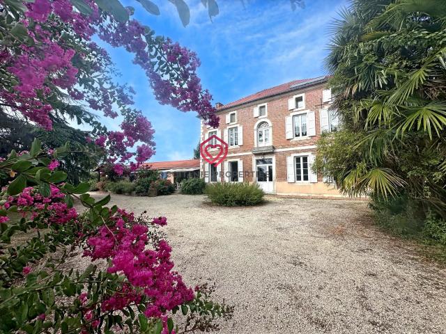 Maison 12 pièces 600 m²