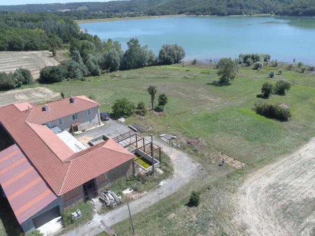 Maison 12 pièces 600 m²