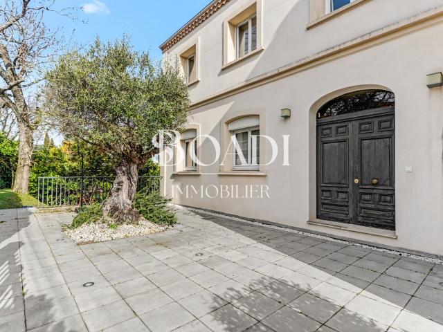Maison 12 pièces 600 m²
