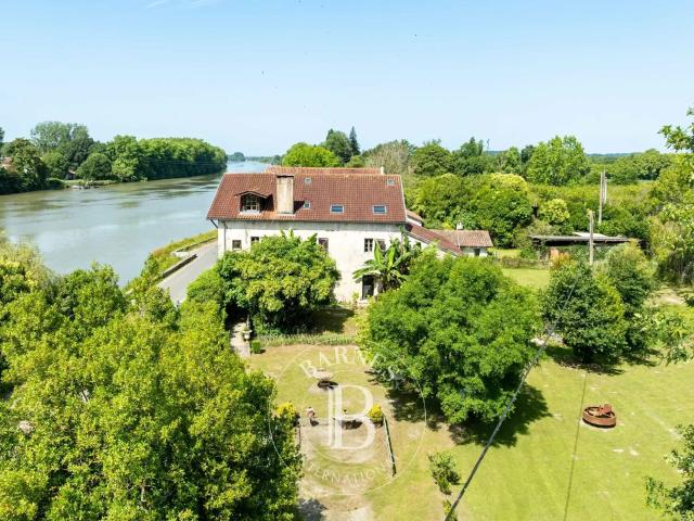 Maison 12 pièces 600 m²