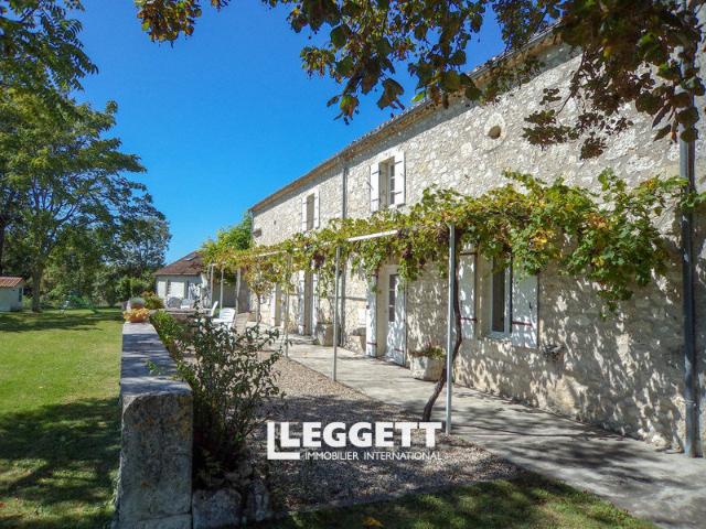 Maison 12 pièces 600 m²