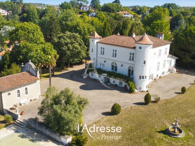 Maison 12 pièces 610 m²