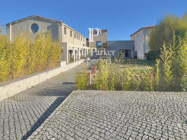 Maison 12 pièces 828 m²