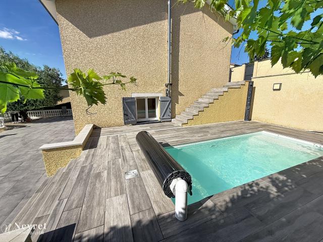 Maison 136 m2 habitable, 5 chambres, Piscine et vue panoramique!