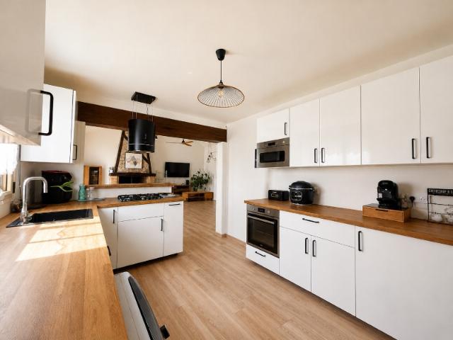 Maison 137 m² – 4 chambres – Terrain 4900 m² – Calme + volumes – 15 min Bergerac