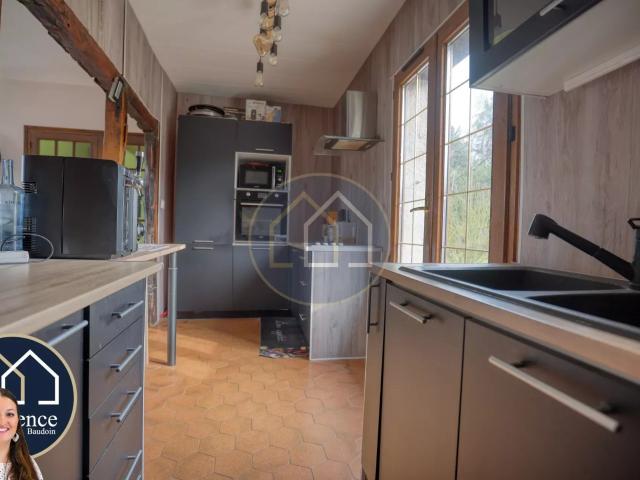 MAISON – 130 m² – 3 CHAMBRES – SOUS SOL TOTAL – 1 060 m² DE TERR