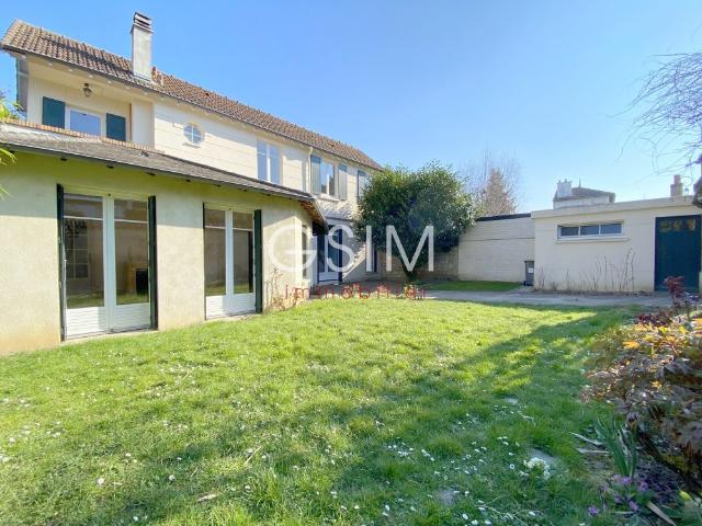 Maison 130 m² 4 chambres centre ville