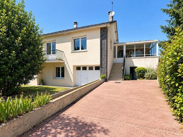 Maison 13 pièces 175 m²