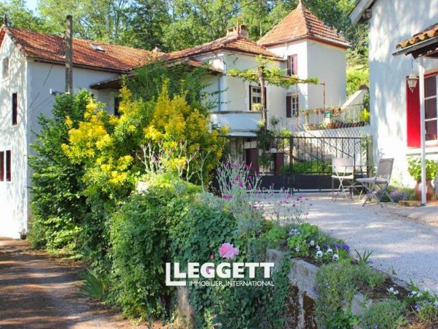 Maison 13 pièces 180 m²
