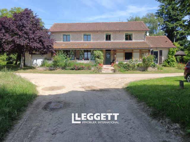 Maison 13 pièces 195 m²