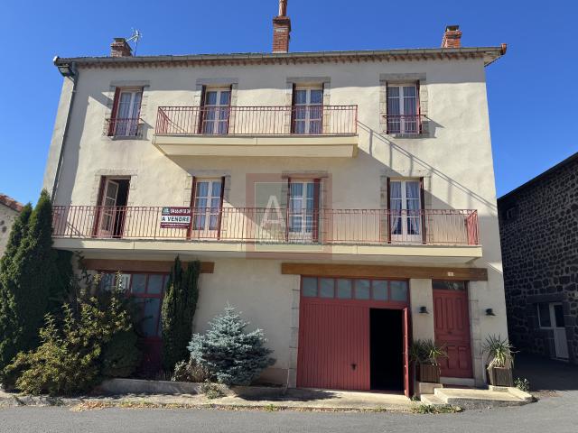 Maison 13 pièces 196 m²