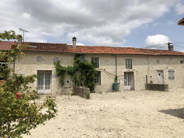 Maison 13 pièces 253 m²