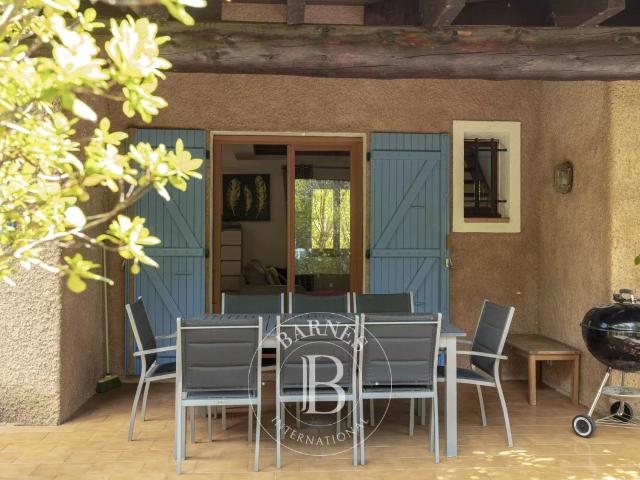 Maison 13 pièces 250 m²
