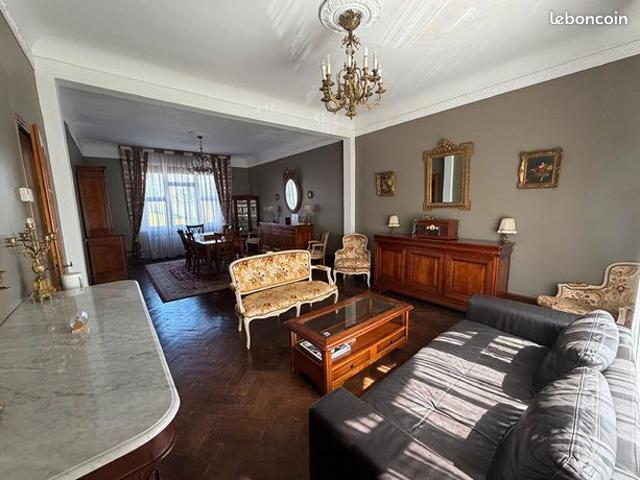 Maison 13 pièces 250 m²